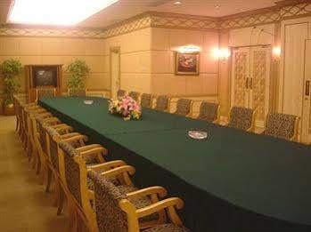 Hotel Golden Crown China Taipa  Exterior foto